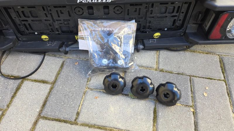 Nosič na kola na auto Peruzzo