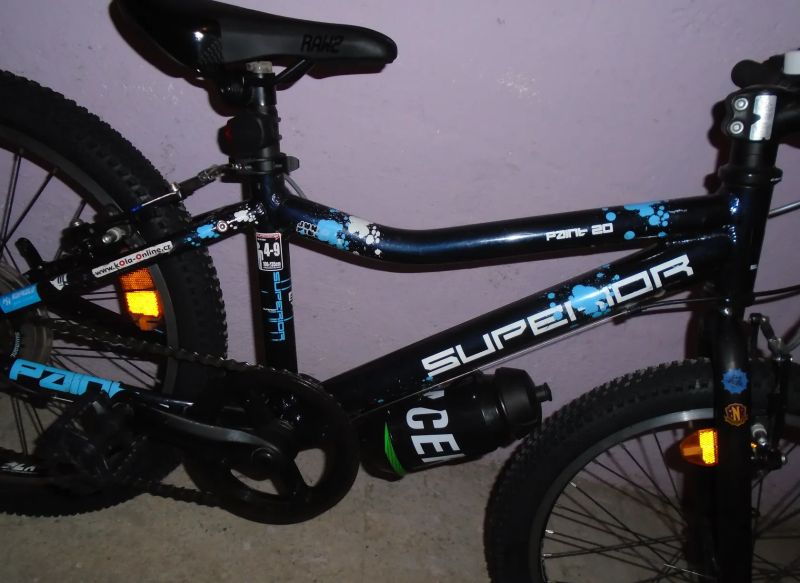Prodám dětské kolo Superior Paint 20“.