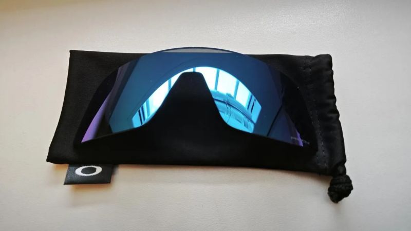 Sklo Oakley Sutro, nové, nepoužité 