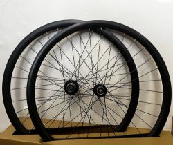 Zapletená gravel kola Remerx / Novatec