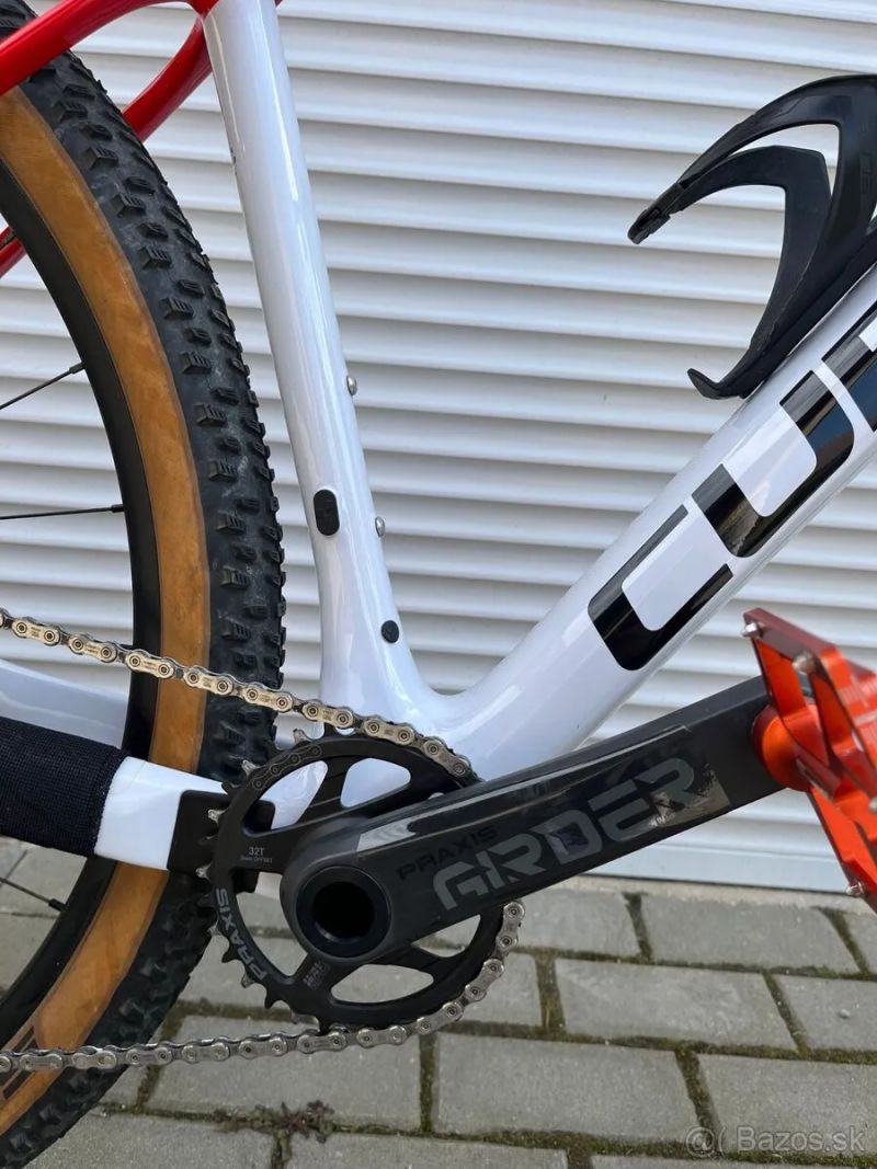 Cube Elite C68X Pro velikost L, kola 29