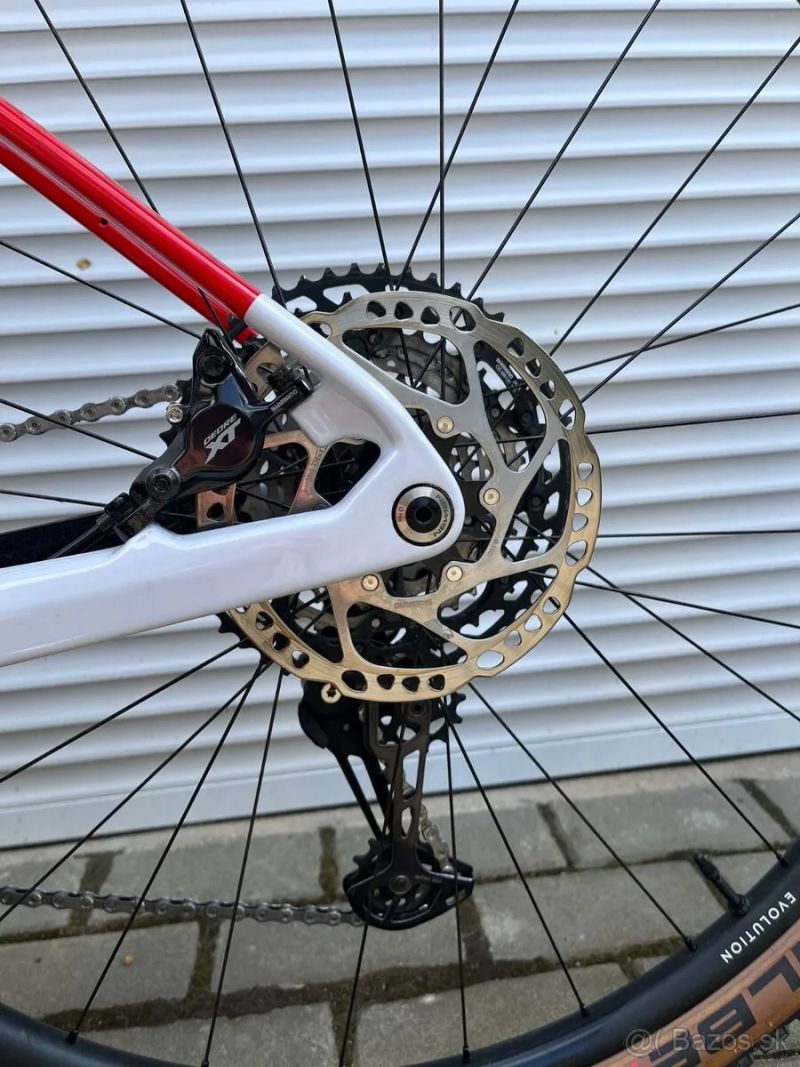 Cube Elite C68X Pro velikost L, kola 29
