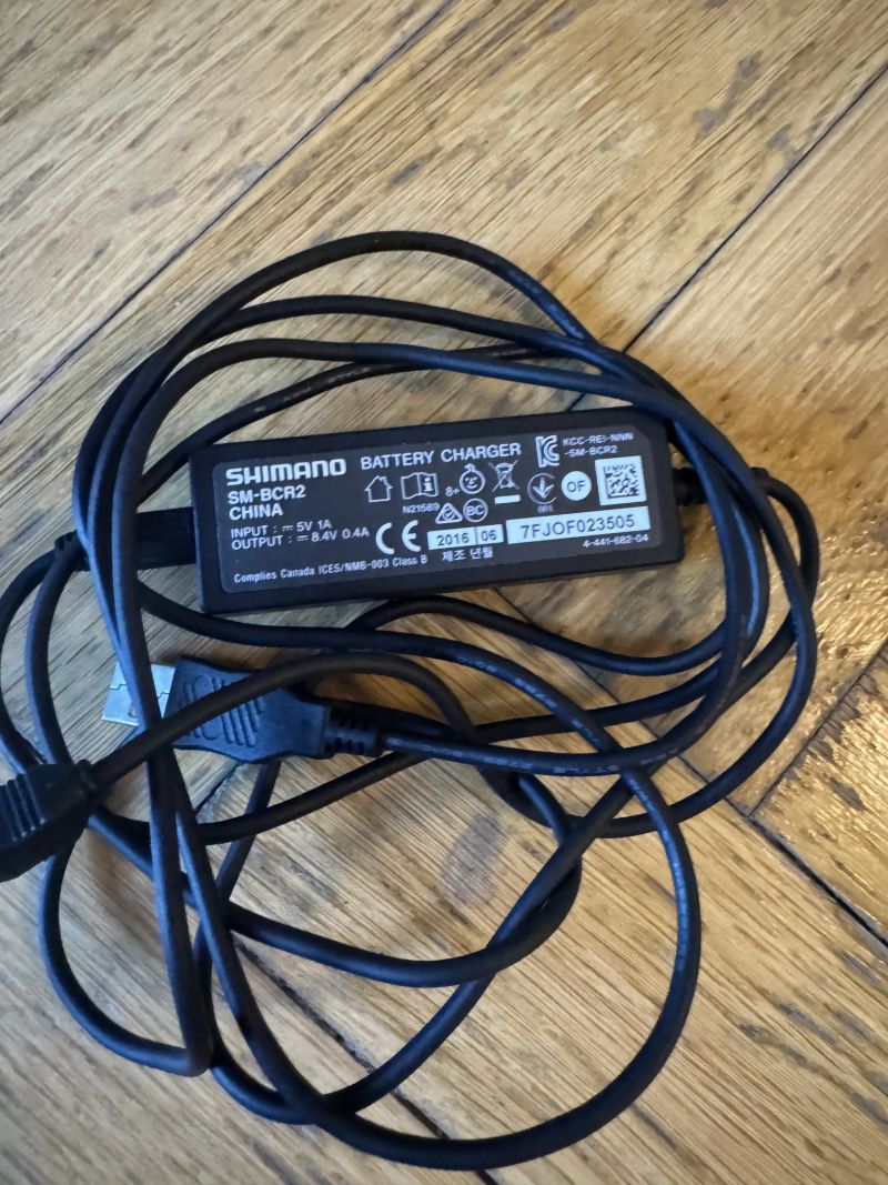 Shimano SM-BCR2 – originální nabíječka pro Di2
