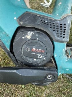 Cube Reaction Hybrid PRO