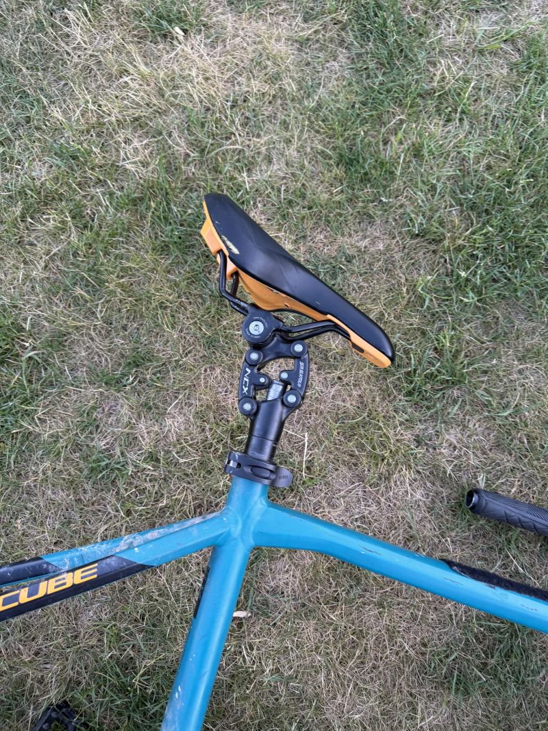 Cube Reaction Hybrid PRO
