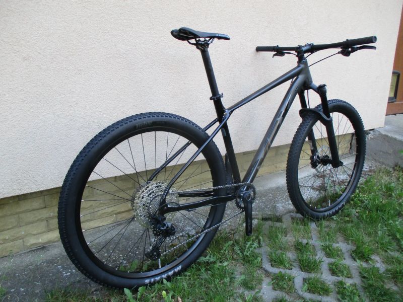 Nové lehké 29" kolo MRX ER25 V219,5", vidlice Manitou Machete air, Shimano SLX 1x12, BOOST pevné osy
