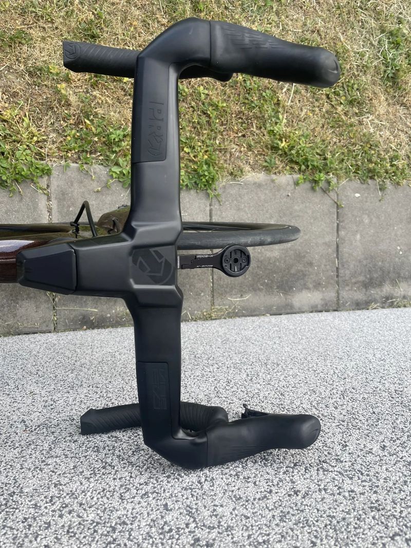 Giant TCR Advanced 2 (2023) – Ultegra Di2 12s, Carbon Upgrade, Dura-Ace C60 (Vel. XL/58) 