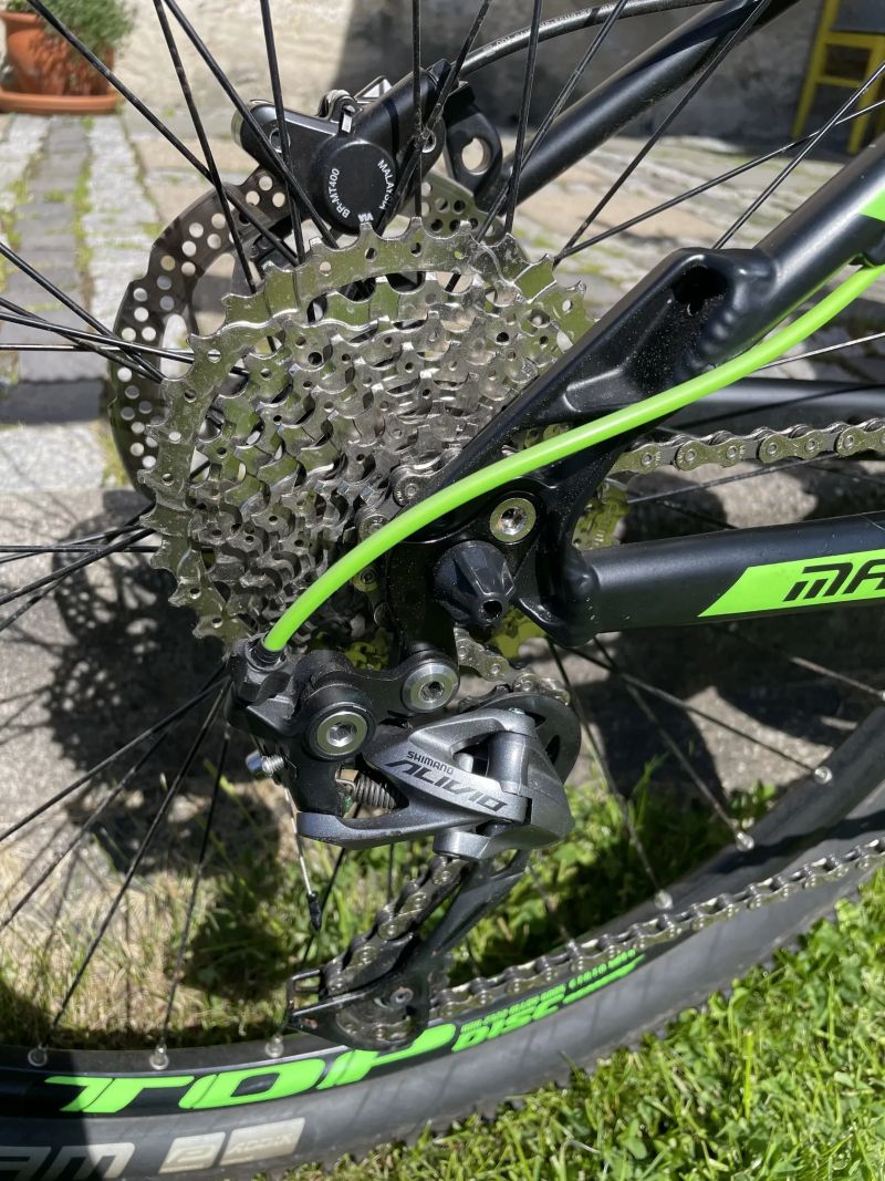 Maxbike E-MALAWI 27,5" - vel. M - nájezd 534km - TOP STAV!