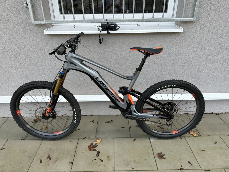 Lapierre eZESTY AM LTD Ultimate, 2023, vel. XL, najeto jen 750 km