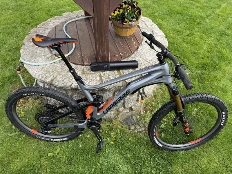 Lapierre eZESTY AM LTD Ultimate, 2023, vel. XL, najeto jen 750 km