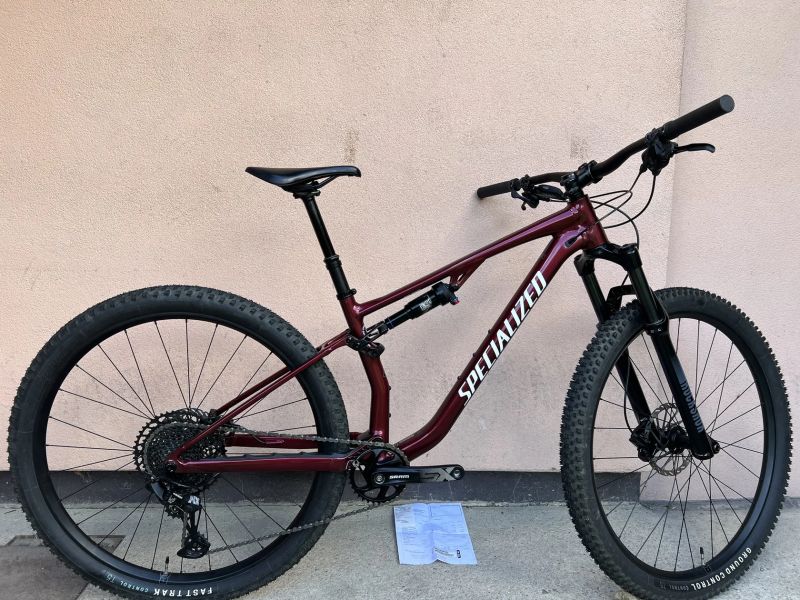 Nový Specialized Chilsen Base 2025