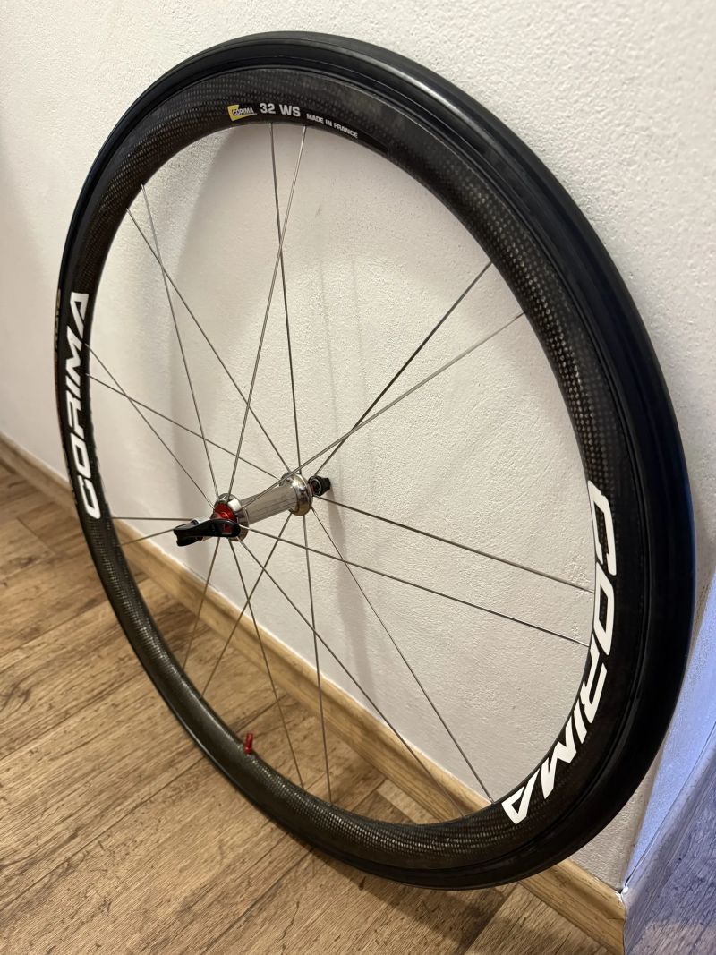 Prodám přední vypletené kolo Corima