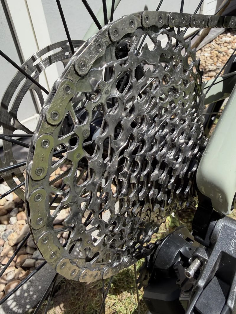 Van Rysel GCR SRAM Rival XPLR AXS (vel. M) – karbonový gravel