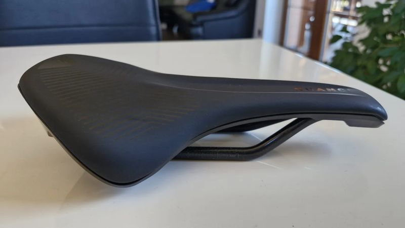 Karbonové sedlo Cube Natural Fit Nuance MTB SLT Carbon, 204 g
