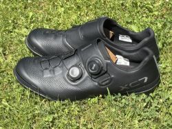 Tretry Shimano SH-XC703, černá, širší 45E