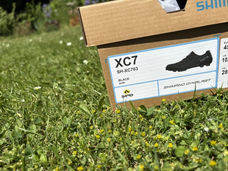 Tretry Shimano SH-XC703, černá, širší 45E