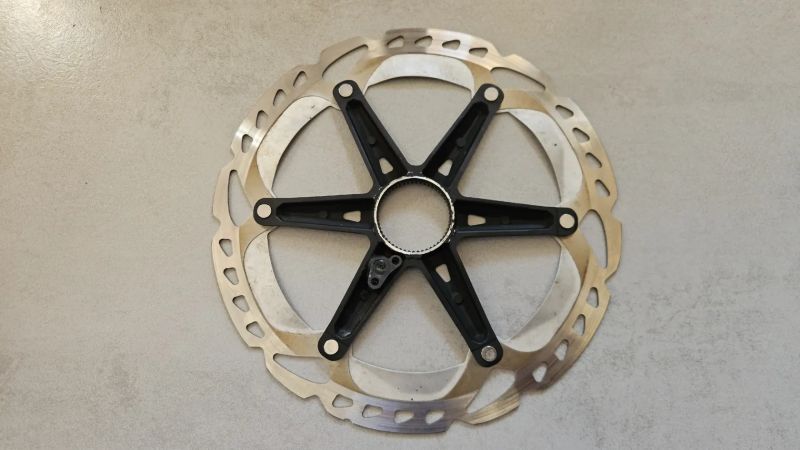 Brzdový kotouč Shimano XT 203mm Center Lock