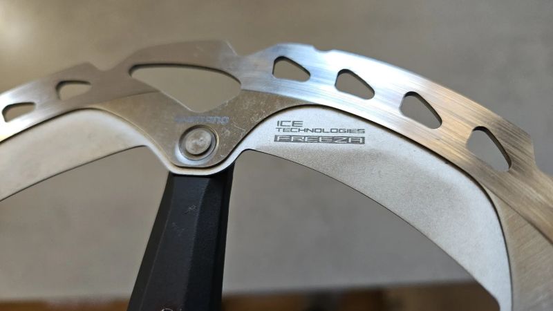 Brzdový kotouč Shimano XT 203mm Center Lock