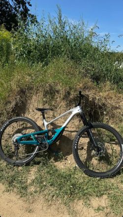 Prodám Cannondale jekyll 2 teal deep 2024