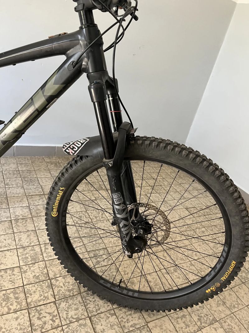 Trek Remedy 8 