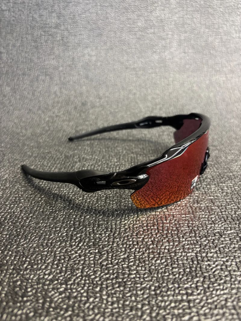 Oakley radar pitch - black
