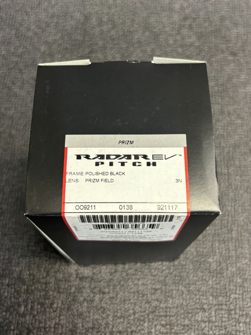 Oakley radar pitch - black