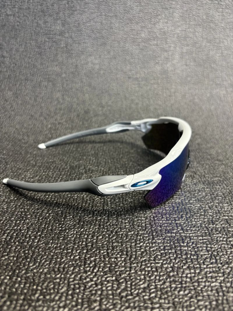 Oakley radar pitch - white 