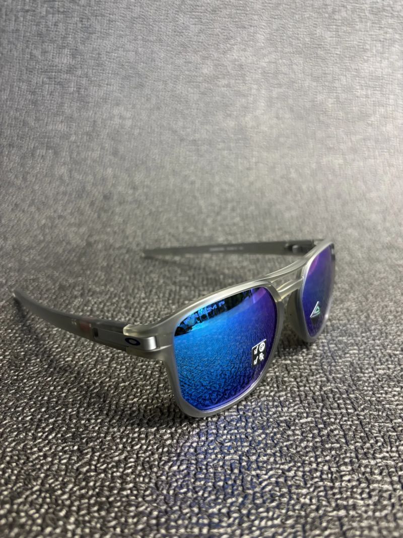 OAKLEY LATCH BETA 