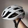 Cyklistická helma Abus Airbreaker Polar White Matt vel. Medium