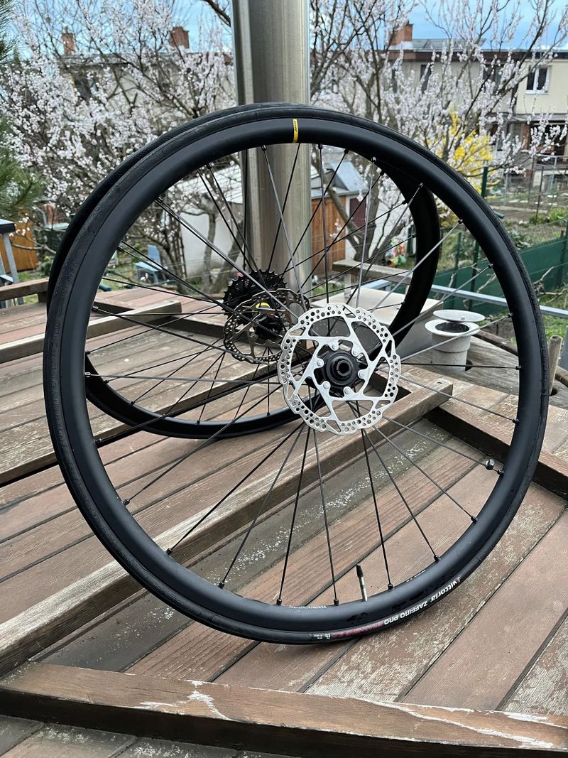 Cannondale Topstone 2 RBT + silniční zapl. kola (viz. foto)