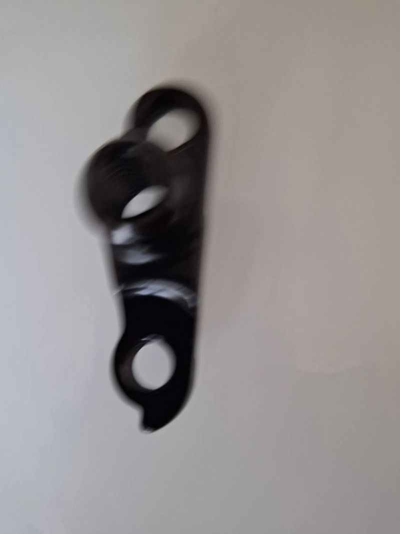 Patka rámu na kolo pro pevná osa, stoupání závitu 1.75 mm