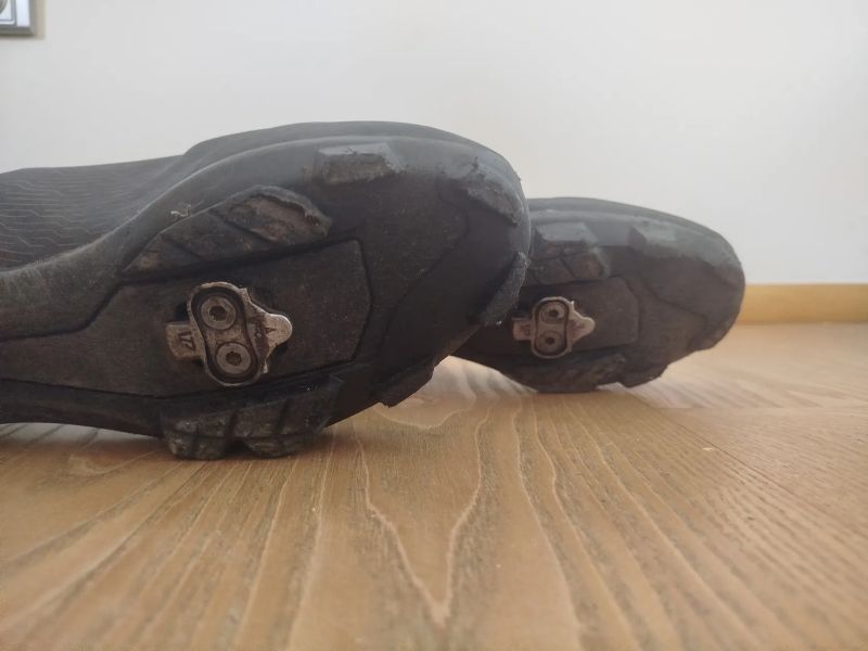 Prodávám rok použivané tretry rockrider s kufry 