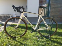 Scott Addict 20 disc model 2021 veľkosť L/56 