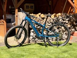 Cube Stereo hybrid one44