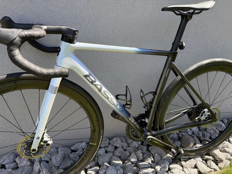 Karbonová rámová sada BASSO DIAMANTE velikost 48, včetně KOMBA, SEDLOVKY, střed CeramicSpeed DUB