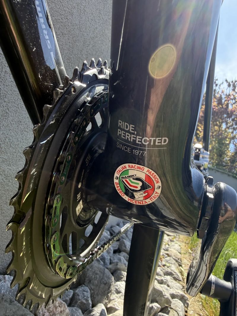 Karbonová rámová sada BASSO DIAMANTE velikost 48, včetně KOMBA, SEDLOVKY, střed CeramicSpeed DUB