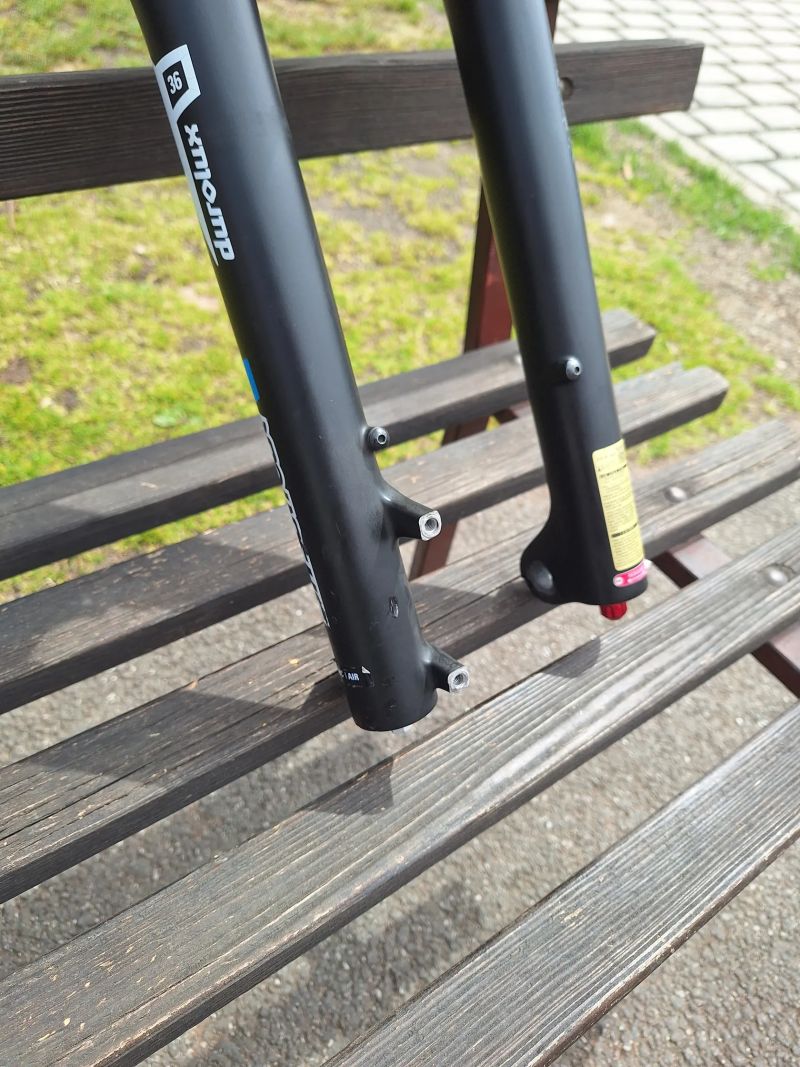 SR Suntour durolux 36
