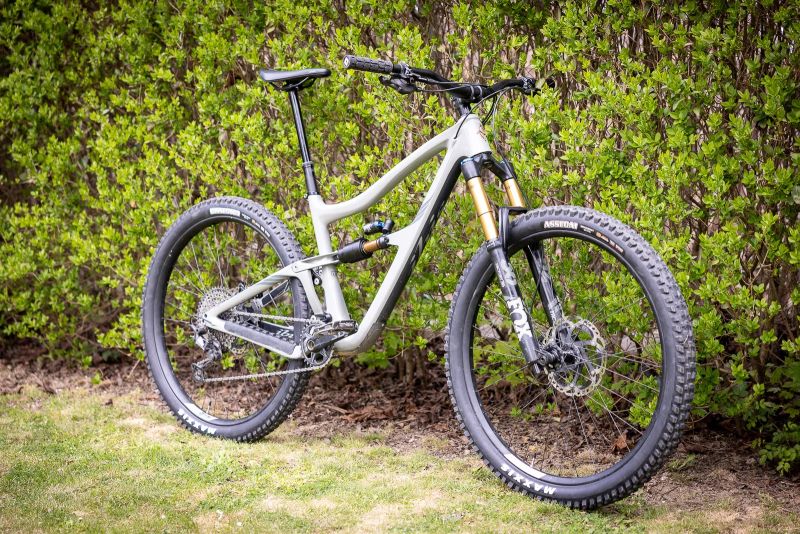 Ibis Ripmo V2 carbon