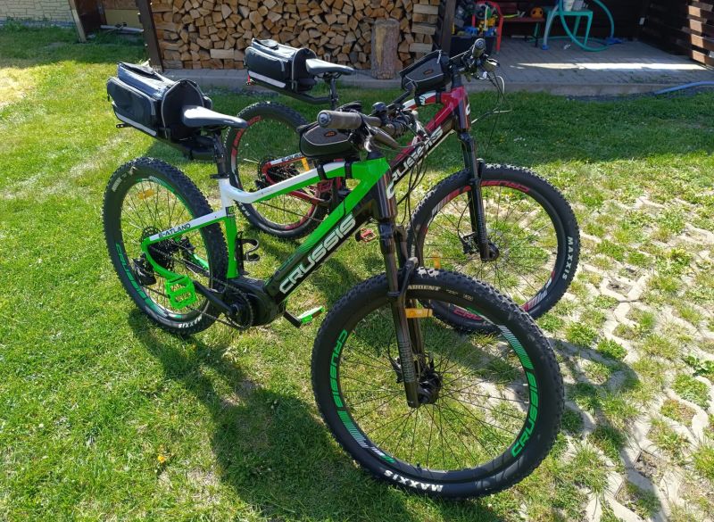 Dvě elektrokola Crusis