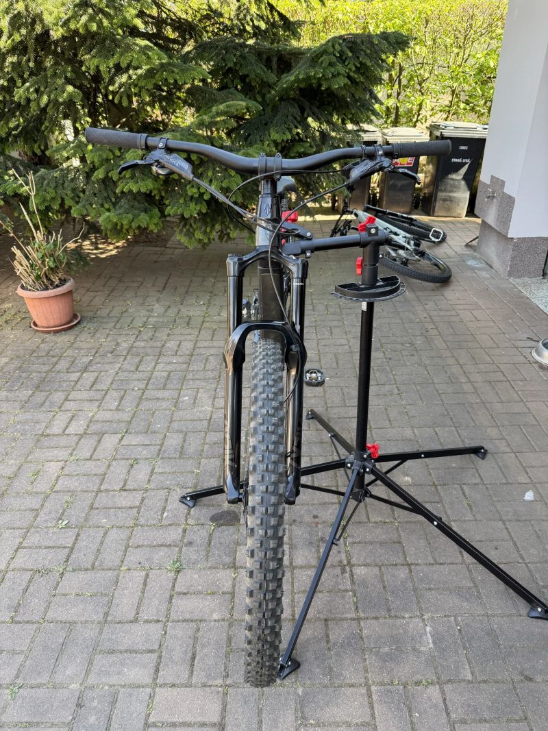 Trek Slash 8