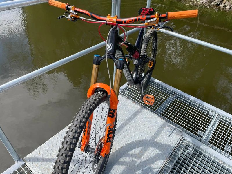 Commencal Meta AM V4.2