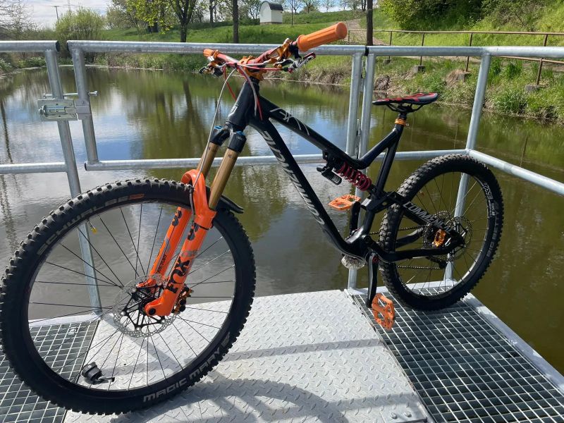 Commencal Meta AM V4.2