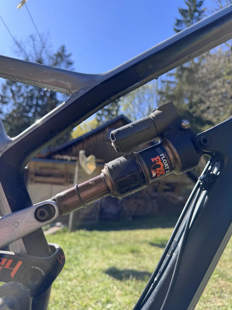 YT Industries Jeffsy CF Pro Race