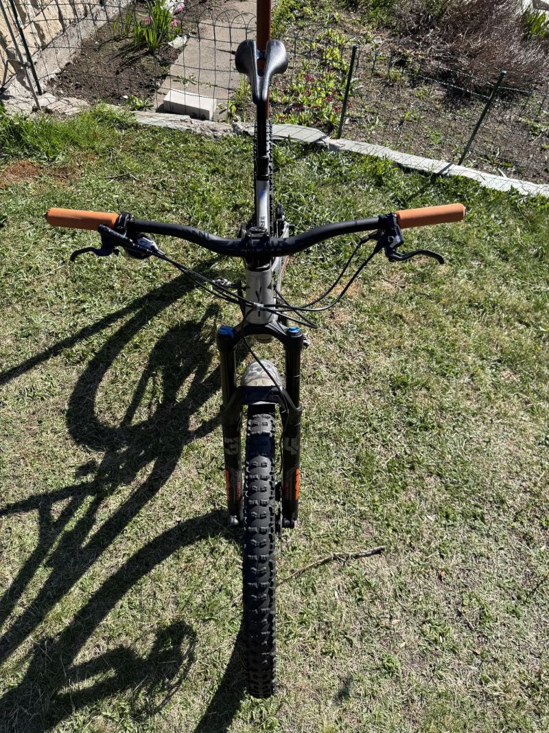 YT Industries Jeffsy CF Pro Race