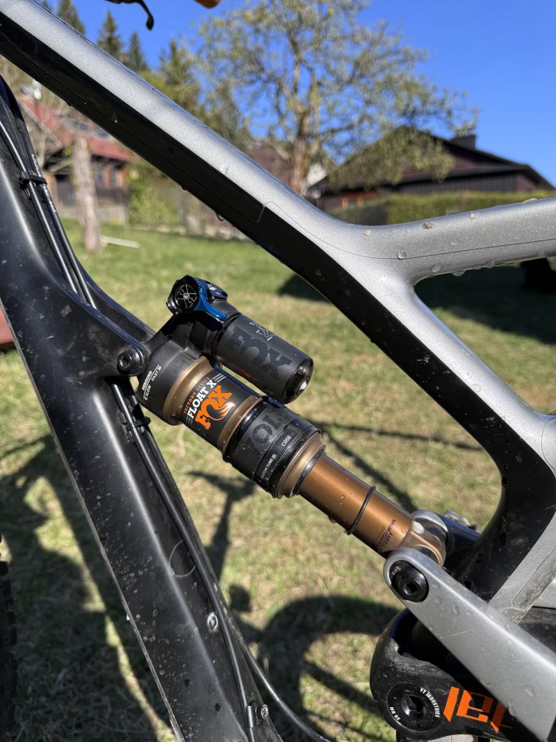 YT Industries Jeffsy CF Pro Race