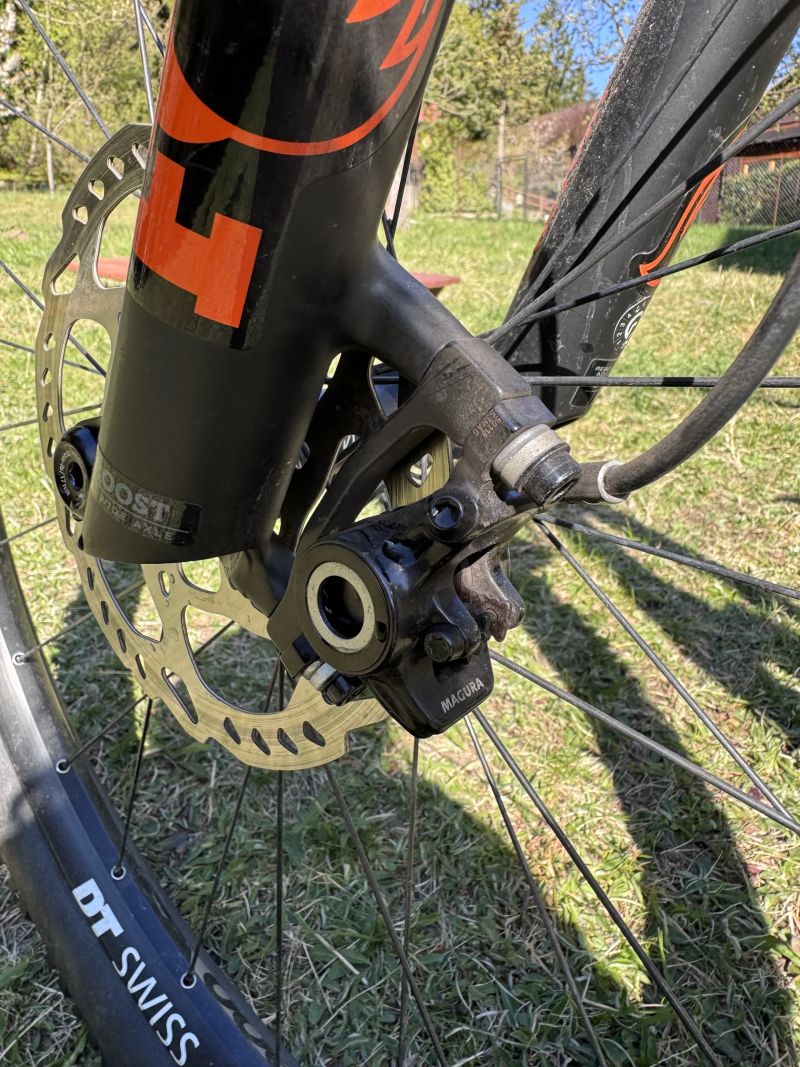 YT Industries Jeffsy CF Pro Race