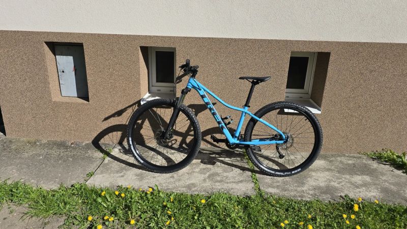 Trek Marlin 5 - 27“, r. 2021, vel. S