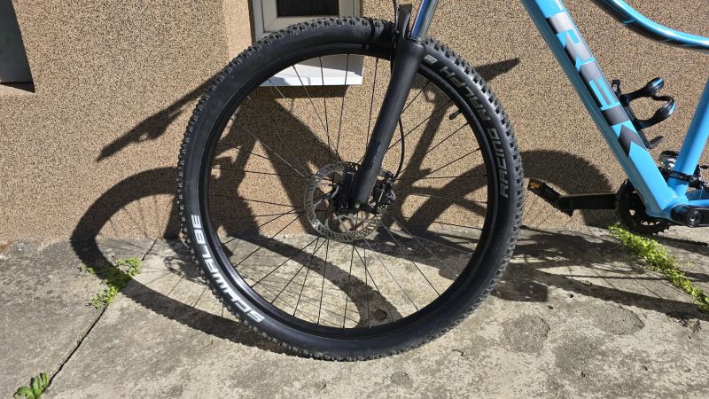 Trek Marlin 5 - 27“, r. 2021, vel. S