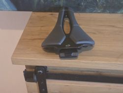 Prologo SCRATCH M5 PAS NACK; V-mount adapter; incl. MERIDA minitool