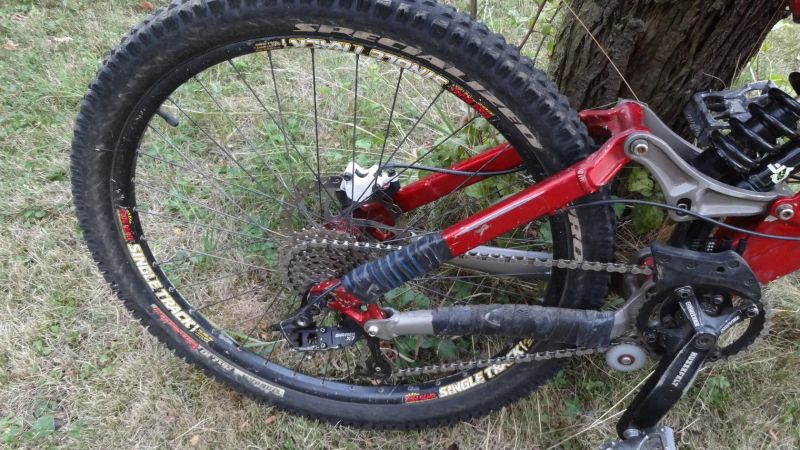 Specialized BigHit FSR III - DH FULL